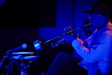 ASA-CHANG＆巡礼フィラデルフィア公演の様子。（Photo courtesy of Asian Arts Initiative, (c)Albert Yee 2024.）