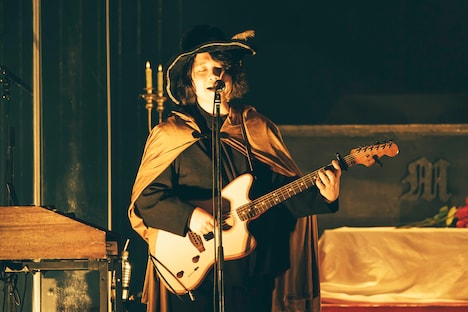 尾崎雄貴（Vo, G）（Photo by Masato Yokoyama）