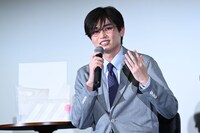 胸キュンセリフを披露し、ダメージを負った西垣匠。