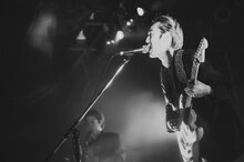 柳瀬二郎（Vo, G / betcover!!）（Photo by Kana Tarumi）