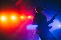 柳瀬二郎（Vo, G / betcover!!）（Photo by Kana Tarumi）