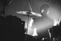 高砂祐大（Dr / betcover!!）（Photo by Kana Tarumi）