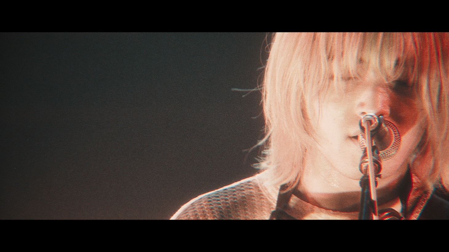 Tyrkouaz「Crush Core」ライブ映像より。