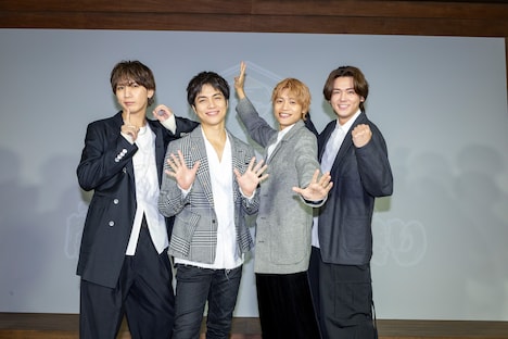 取材会に出席した藤井流星、重岡大毅、中間淳太、小瀧望。