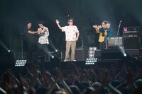 「GOZ LIVE AT RYOGOKU KOKUGIKAN」の様子。