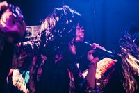 「浮き雲」で叫ぶトギー。