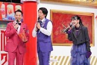 司会を務める藤崎マーケット、高城れに（ももいろクローバーZ）。(c)読売テレビ