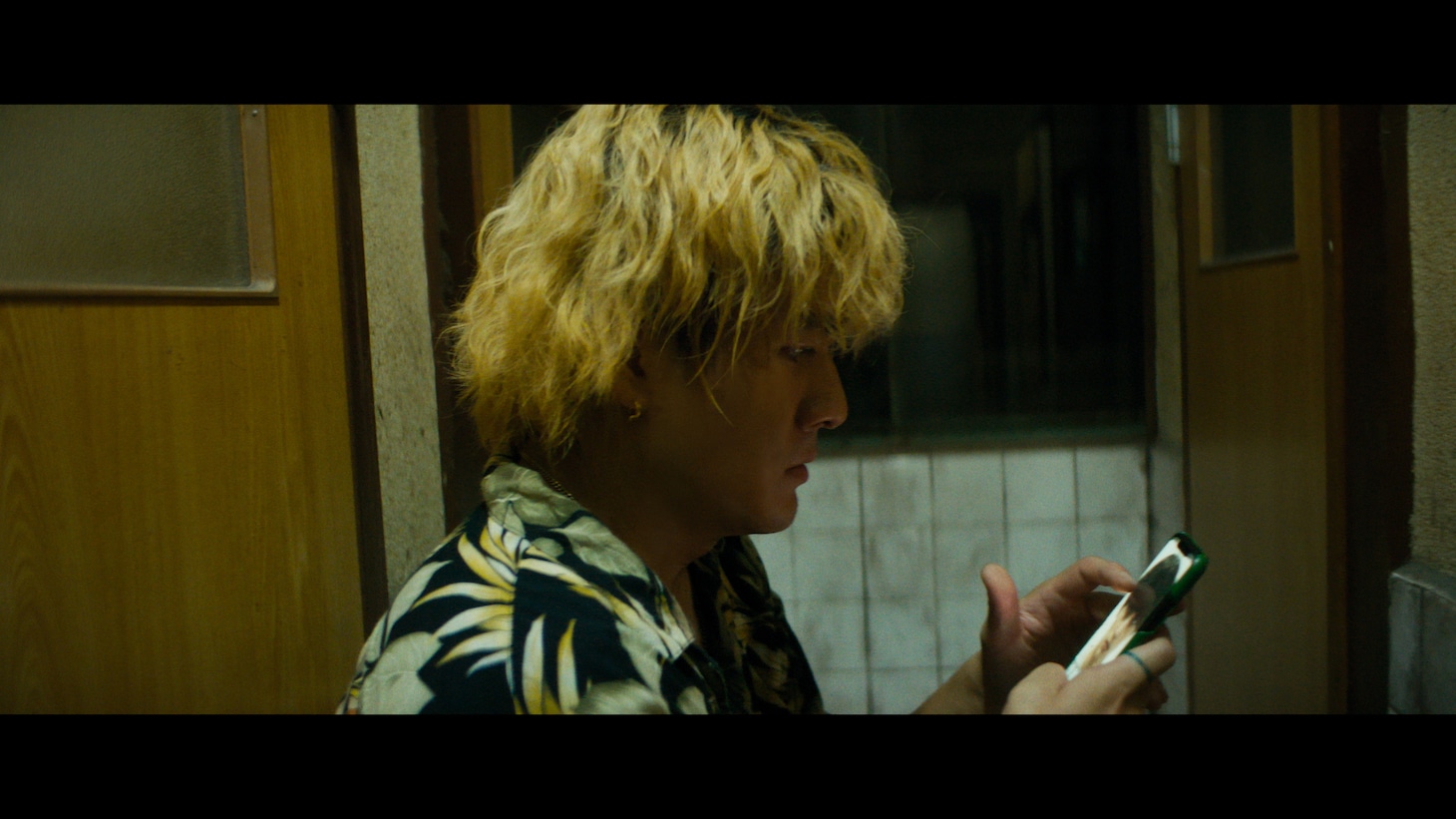 映画「正体」に出演する森本慎太郎（SixTONES）。