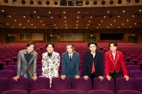 人気画像2位は「帝国劇場公式本に堂本光一、生田絵梨花、京本大我、渡辺翔太、森本慎太郎ら191名が登場」より、「モーツァルト！」対談に登場した井上芳雄、中川晃教、京本大我、古川雄大、山崎育三郎。