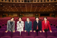 「モーツァルト！」対談に登場した井上芳雄、中川晃教、京本大我、古川雄大、山崎育三郎（左から）。