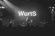 「WurtS LIVE AT BUDOKAN」の様子。（Photo by Takeshi Yao）
