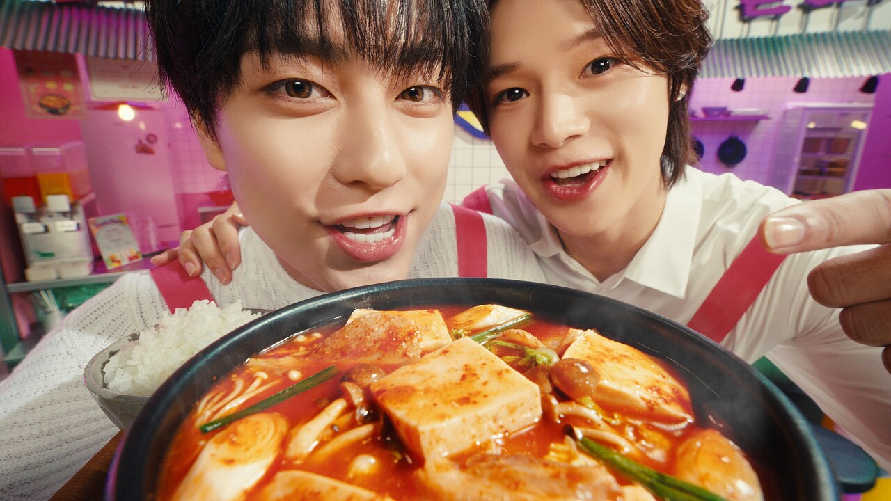 味の素の新テレビCM「Cook Do KOREA!」豆腐チゲ＋タッカルビ編より。