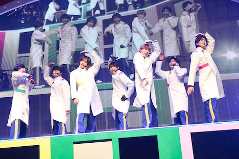 THE SUPER FRUIT（撮影：上溝恭香）