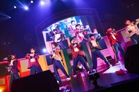 THE SUPER FRUIT（撮影：上溝恭香）