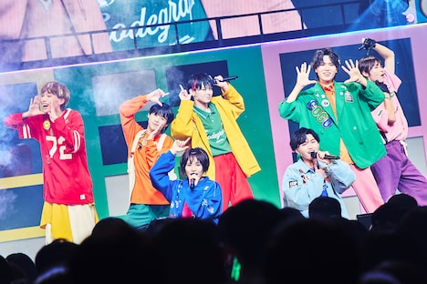 THE SUPER FRUIT（撮影：上溝恭香）