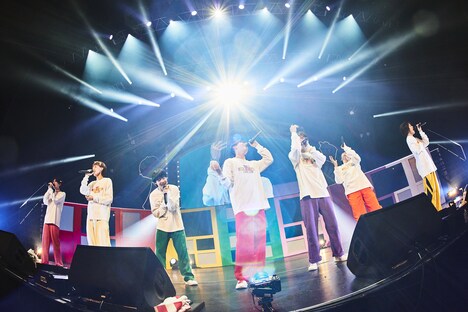 THE SUPER FRUIT（撮影：上溝恭香）