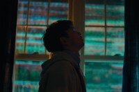 「Season2」ミュージックビデオより。