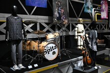 「SPITZ JAMBOREE TOUR '23-'24 "HIMITSU STUDIO"」ステージ再現ブースの様子。