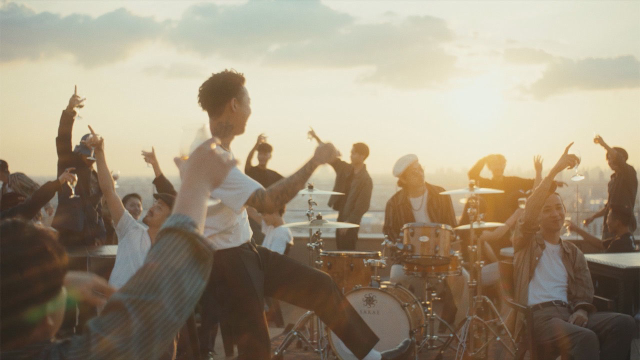 guca owlが仲間たちと今を祝う最新曲「Working Class King」MV公開