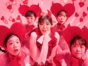 眉村ちあき「幸福ミュージック」ミュージックビデオより。