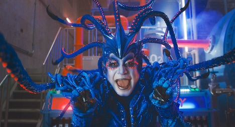 片岡愛之助扮する肺炎球菌。 (c)原田重光・初嘉屋一生・清水茜／講談社 (c)2024映画