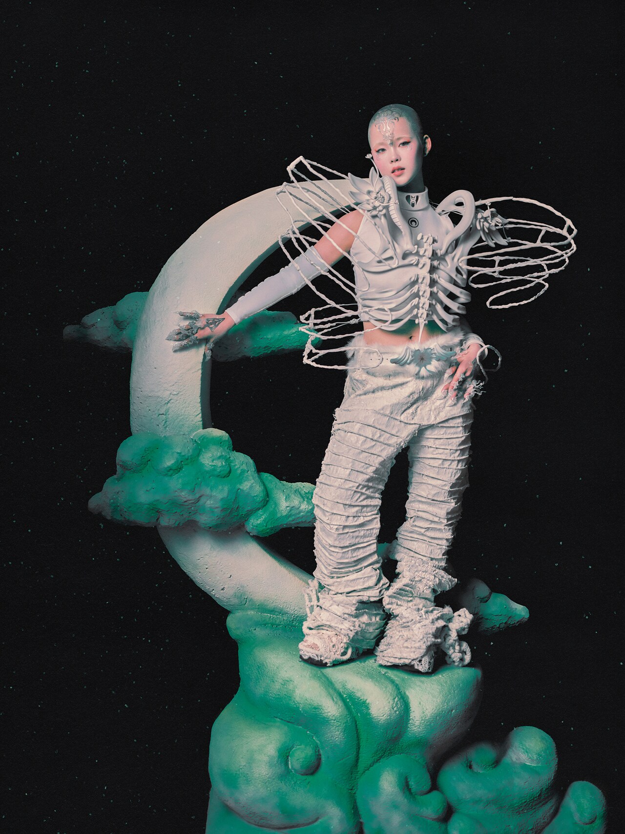 COCONA - XGがオオカミの群れのように結束、最新曲「HOWLING