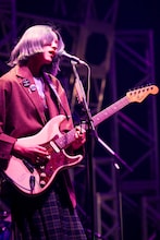 Lily（G, Vo / Chilli Beans.）（撮影：青木カズロー）