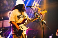 近藤洋一（B, Cho）（撮影：青木カズロー）