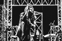 釘屋玄（Vo / 暴動クラブ）（撮影：青木カズロー）