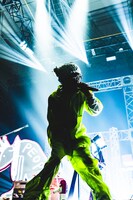 Deu（Vo, G, B, Other / PEOPLE 1）（撮影：釘野孝宏）