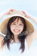 濱岸ひより（日向坂46）1st写真集「もしも」特典ポストカード（コーチャンフォー）（撮影：三宮幹史［TRIVAL］）