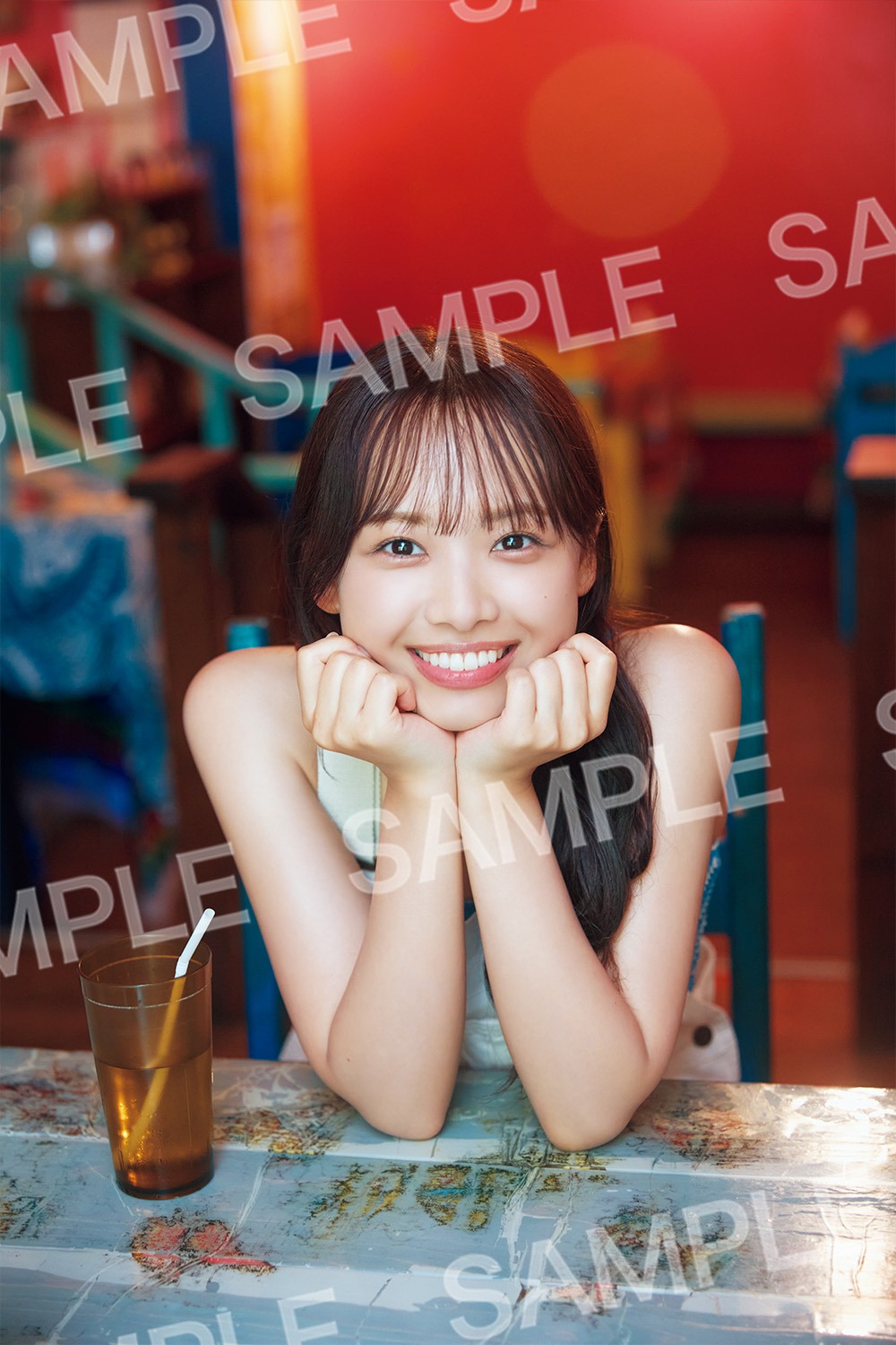 濱岸ひより（日向坂46）1st写真集「もしも」特典ポストカード（紀伊國屋書店）（撮影：三宮幹史［TRIVAL］）