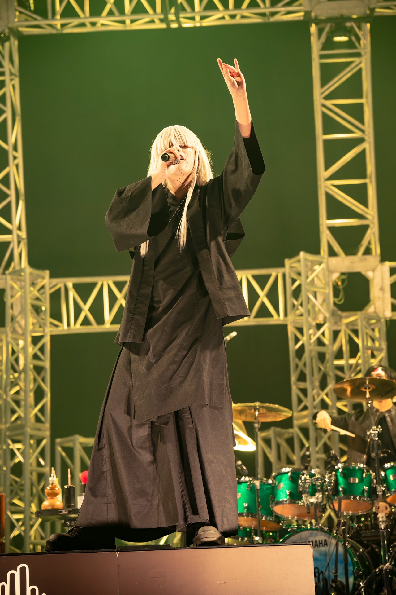 命 -mikoto-（Vo / -真天地開闢集団-ジグザグ）（撮影：釘野孝宏）