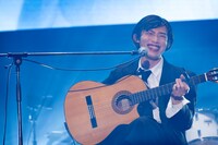 君島大空（独奏）（撮影：釘野孝宏）