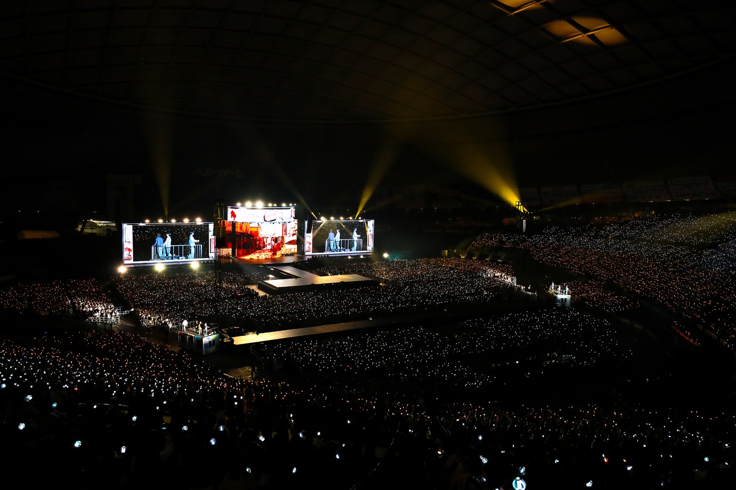 「ENHYPEN WORLD TOUR 'WALK THE LINE' IN JAPAN」埼玉・ベルーナドーム公演の様子。(P)&(C) BELIFT LAB Inc.