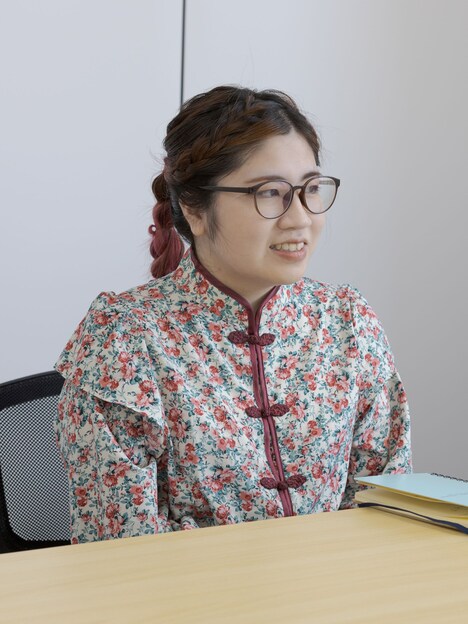 有手窓（Photo by Kikuko Usuyama）