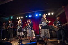 RYUTistとikkubaru珠玉のポップスをたっぷり響かせたツーマンライブ、シティポップの名曲でコラボ