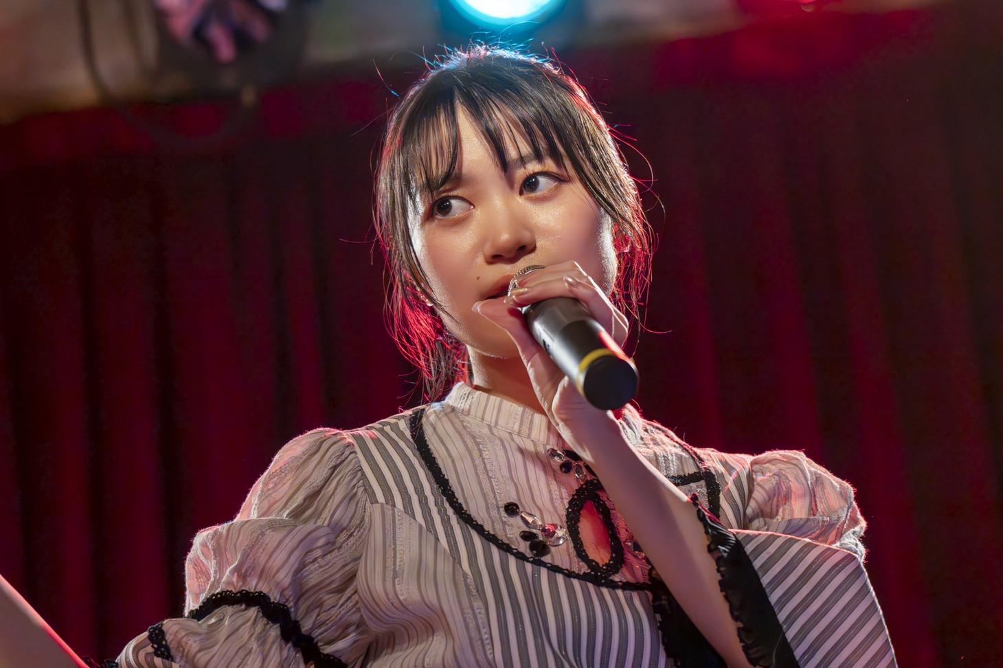 宇野友恵