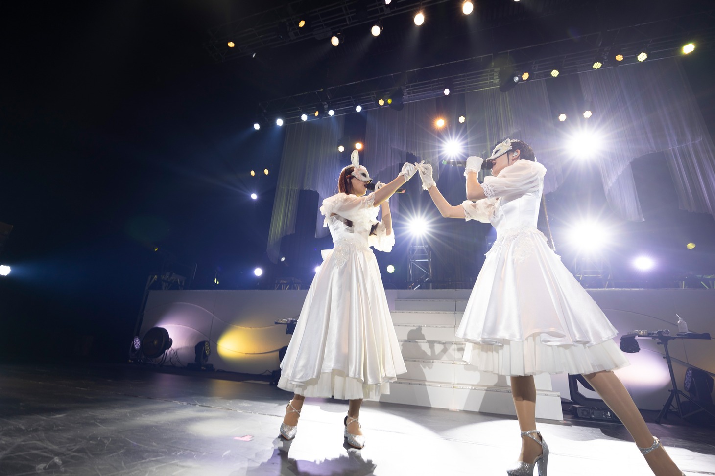 「ClariS AUTUMN TOUR 2024 ～Via Fortuna～」ファイナル公演の様子。（撮影：平野タカシ）