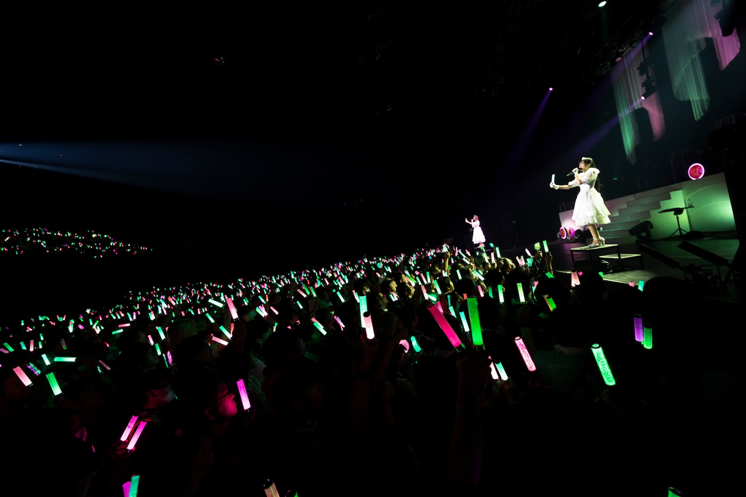 「ClariS AUTUMN TOUR 2024 ～Via Fortuna～」ファイナル公演の様子。（撮影：平野タカシ）