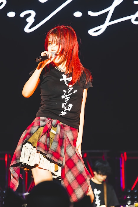 アイナ・ジ・エンド（撮影：青木カズロー）