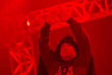 MOSSAI様こと岡崎体育。（撮影：木村泰之）