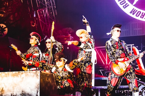 氣志團（撮影：青木カズロー）