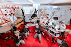 小沢健二が「tiny desk concerts JAPAN」登場、スチャダラパーらとNHKオフィスで9曲披露