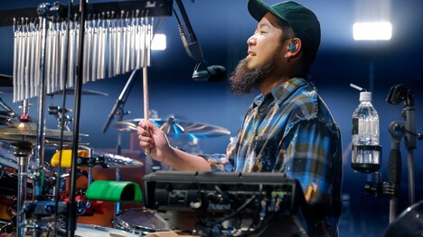 FUJI（Dr, Cho）（Photo by SARU［SARUYA AYUMI］）