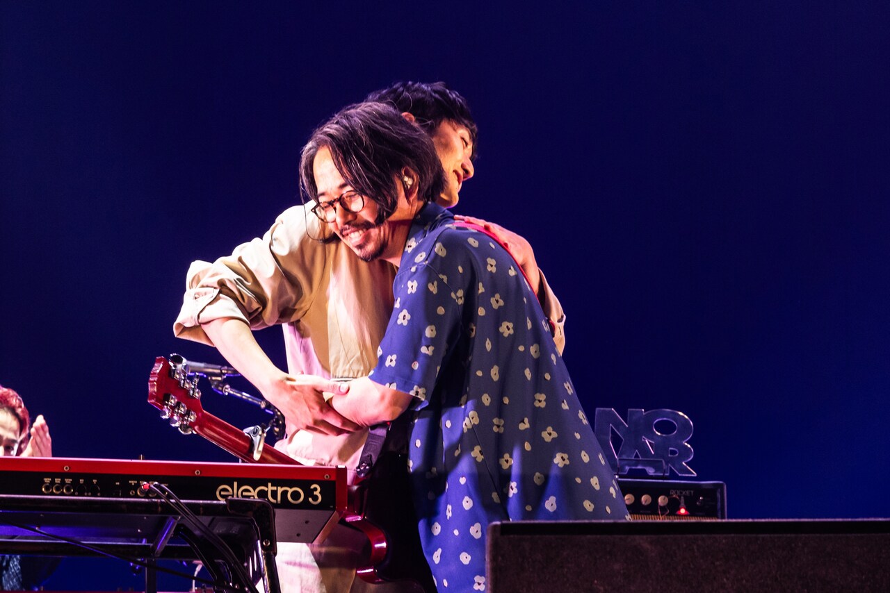 フジファブリックが盟友アジカン＆くるり迎えた20周年ライブ