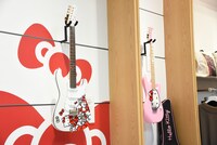 Fender Flagship Tokyo店内の様子。