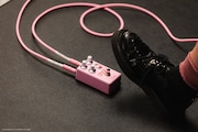 「HELLO KITTY FUZZ」