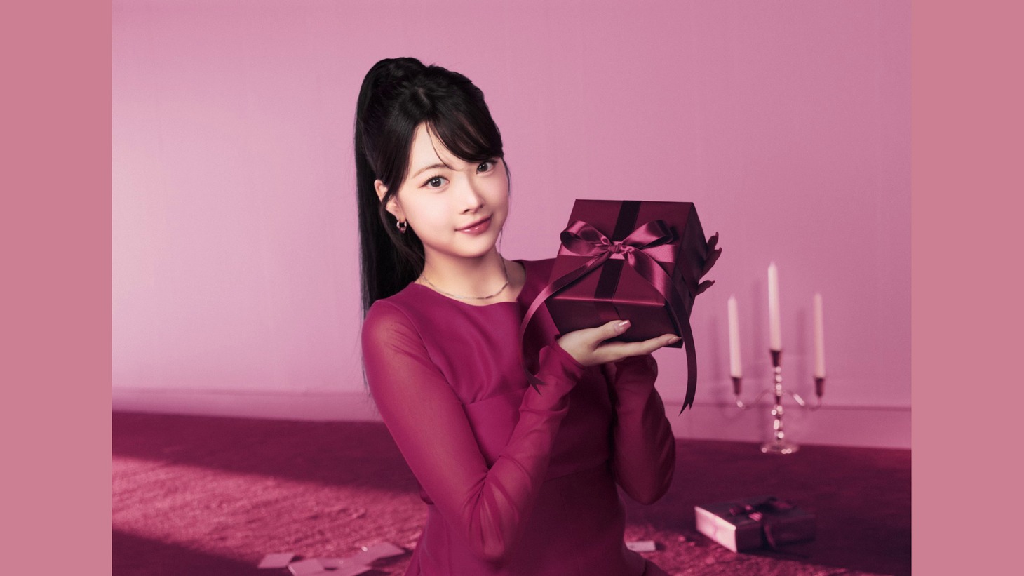 LE SSERAFIMを起用したルミネのクリスマスキャンペーンムービーより。