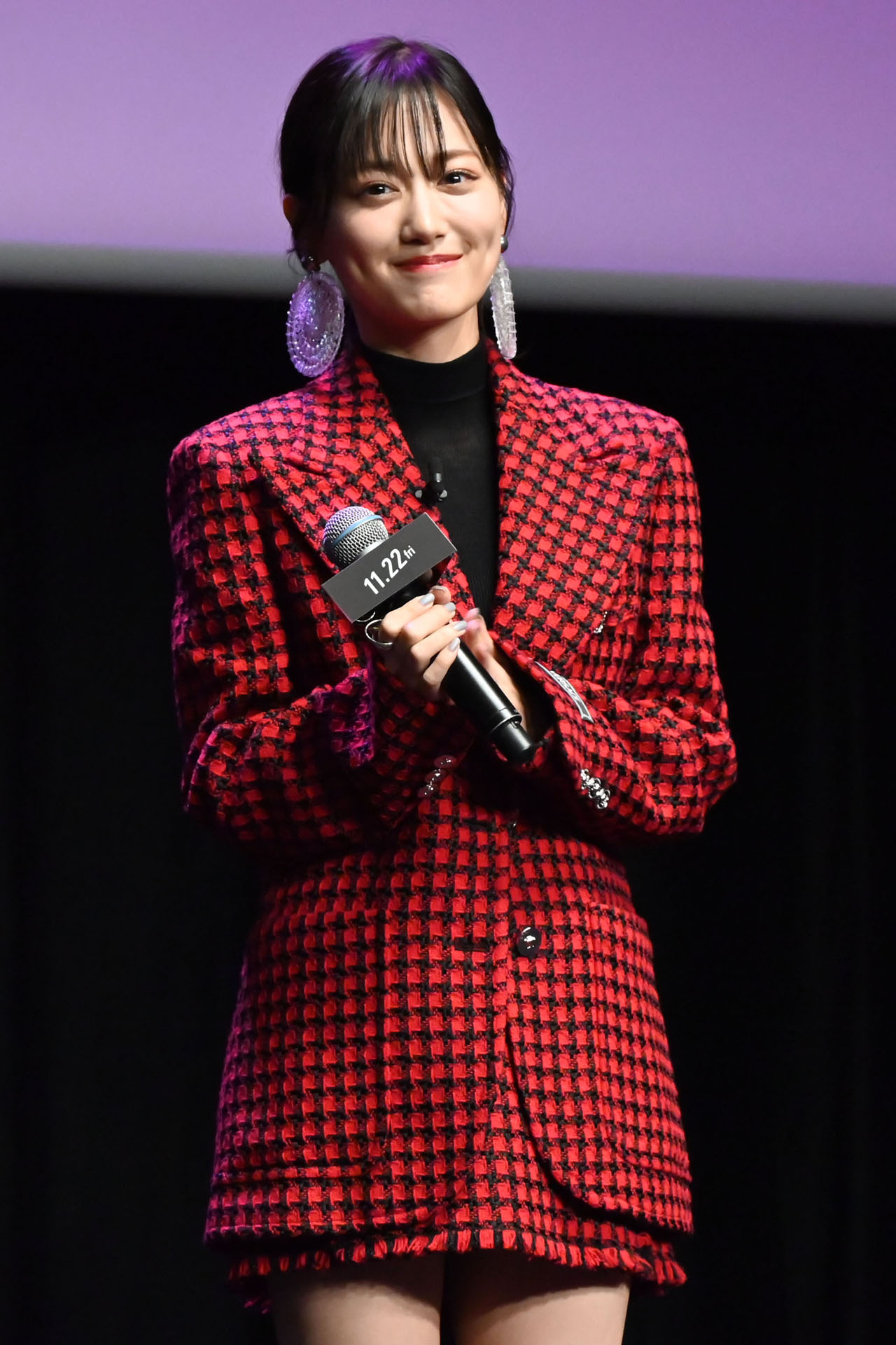 山下美月